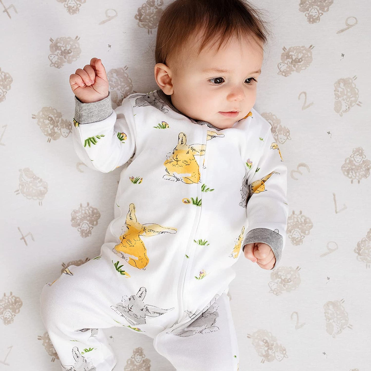 Burt's Bees Baby BEESNUG® Fitted Crib Sheet (Counting Sheep Cloud)